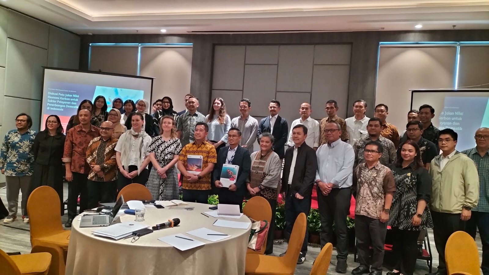 Diskusi Peta Jalan Nilai Ekonomi Karbon untuk Sektor Penerbangan dan Pelayaran Domestik